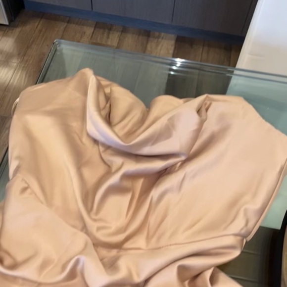 Dress - Picture 6 of 6